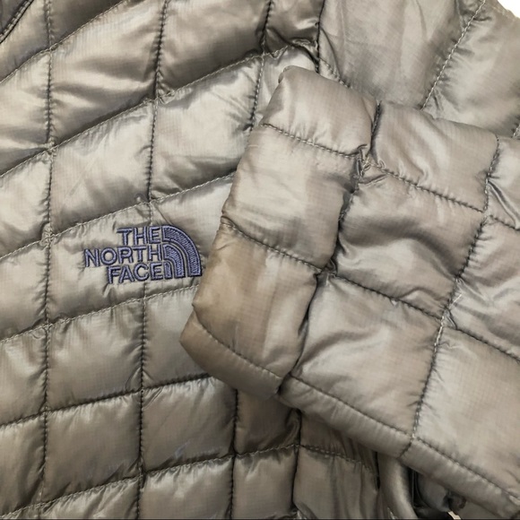{The North Face} Thermoball Lightweight Jacket - Picture 12 of 14